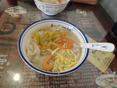 -长人馄饨铺(解放街店)