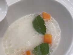 -香山湖家家宴(中山陵店)