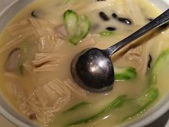 -汤城小厨•粤菜•靓汤(金宝街店)