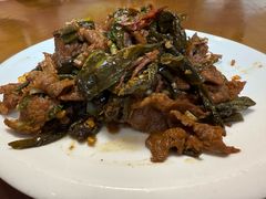 干辣椒牛肉-英兰朝族饭店·英兰锅包肉(佳园路店)