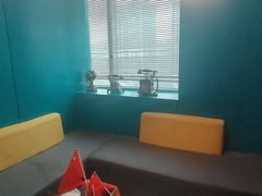 -荒岛实景沉浸密室(江汉路1店)