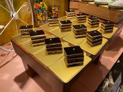 -岷山饭店-芝芝自助餐厅