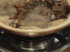 -亿诣蝎府炸酱面羊蝎子火锅(酷车小镇店)