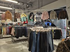 -多抓鱼循环商店(虹桥天地店)