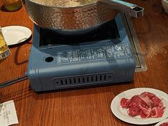 -牛满溢·自助潮汕鲜牛肉火锅(龙汇路店)