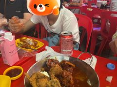 -BHC炸鸡(明洞总店)