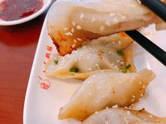-小姜锅贴(凤凰街店)