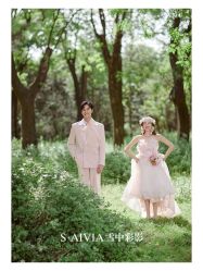 -雪中彩影婚纱摄影·微光艺术中心