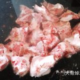 农家大灶，三小时煨制香浓玉米大骨汤