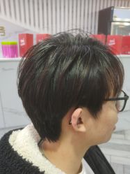 -米娜护肤造型