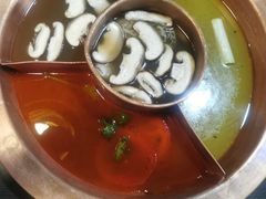 -滇釜火锅·能喝汤的火锅(车公庄店)