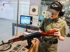 -都市枪神实弹射击俱乐部