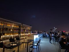 -顽啤熊·酒客酒馆(苏城夜景必选店)