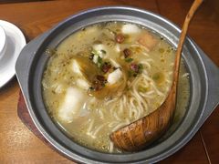 -周鱼小馆石锅酸菜鱼(活力汇店)