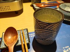 餐具摆设-舞漁日料美人胶原锅(陆家嘴中心店)