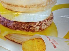 -麦当劳(上海虹桥站30B检票口楼上)