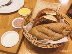 德式面包篮-巴伐利亚啤酒坊(意式风情街店)