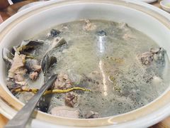 -山坑河鲜(昆仲楼店)