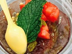 -茅草房·河畔园林火锅