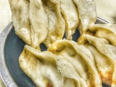 -黄阿姨锅贴大王(万航渡路店)