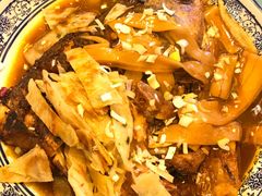 -闯关东东北农家菜(崂山石老人店)