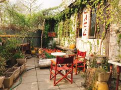 -斯多格书乡(北京大学畅春园店)