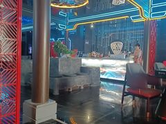 -屋有岛沉浸游戏旗舰店(中山公园店)