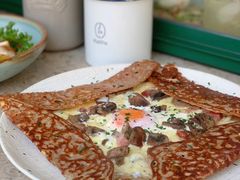 鸡蛋蘑菇熏肉荞麦可丽饼-RAC BAR(安福路店)