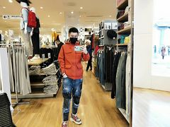 -优衣库(哈尔滨乐松广场店)