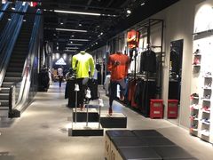 -adidas(印象城购物中心店)