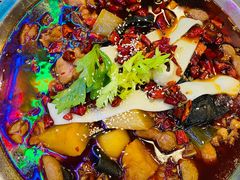 -晓彭肥肠鸡·泡椒鸡火锅(水木天地店)