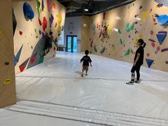 -ROCKPLUS攀岩馆(环宇城店)