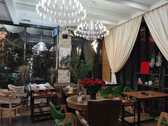 -樾餐厅泰式海鲜火锅(民歌湖店)