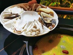 -野菌皇海景野生菌火锅(滨海大道店)