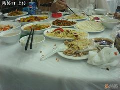 12-维吾尔餐厅(宜山路店)