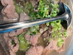 -肖四女乐山跷脚牛肉(南汇大学城生活广场店)