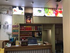 -官塘陈记鱼生·潮汕砂锅粥·牛肉火锅(潮枫路总店)