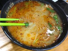 -志权牛肉面(灵山路店)