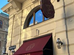 -Cafe Sacher(WIEN)