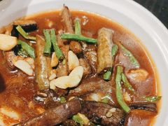 -香山湖家家宴(中山陵店)