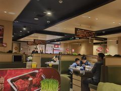 -海底捞火锅(曹安公路店)