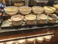 自助调料区-岷山饭店-芝芝自助餐厅