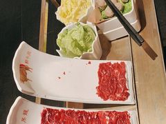 -左庭右院鲜牛肉火锅(百联临港店)