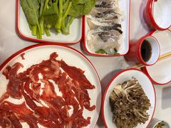 -毛辣果·贵州红酸汤牛肉火锅(西单店)