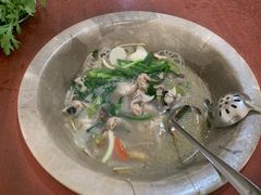 -姚记抚仙湖石锅鱼庄