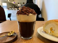 火山黑咖啡-大酉·M Coffee(北京美术馆店)