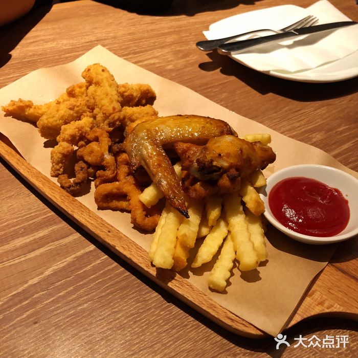 必胜客(熙地港店)小食拼盘图片