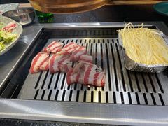 -臻牛烤肉