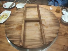 -晨皓祥人民公社铁锅炖菜(西华苑店)
