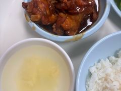 -荣华基·现炒快餐(肇嘉浜路店)